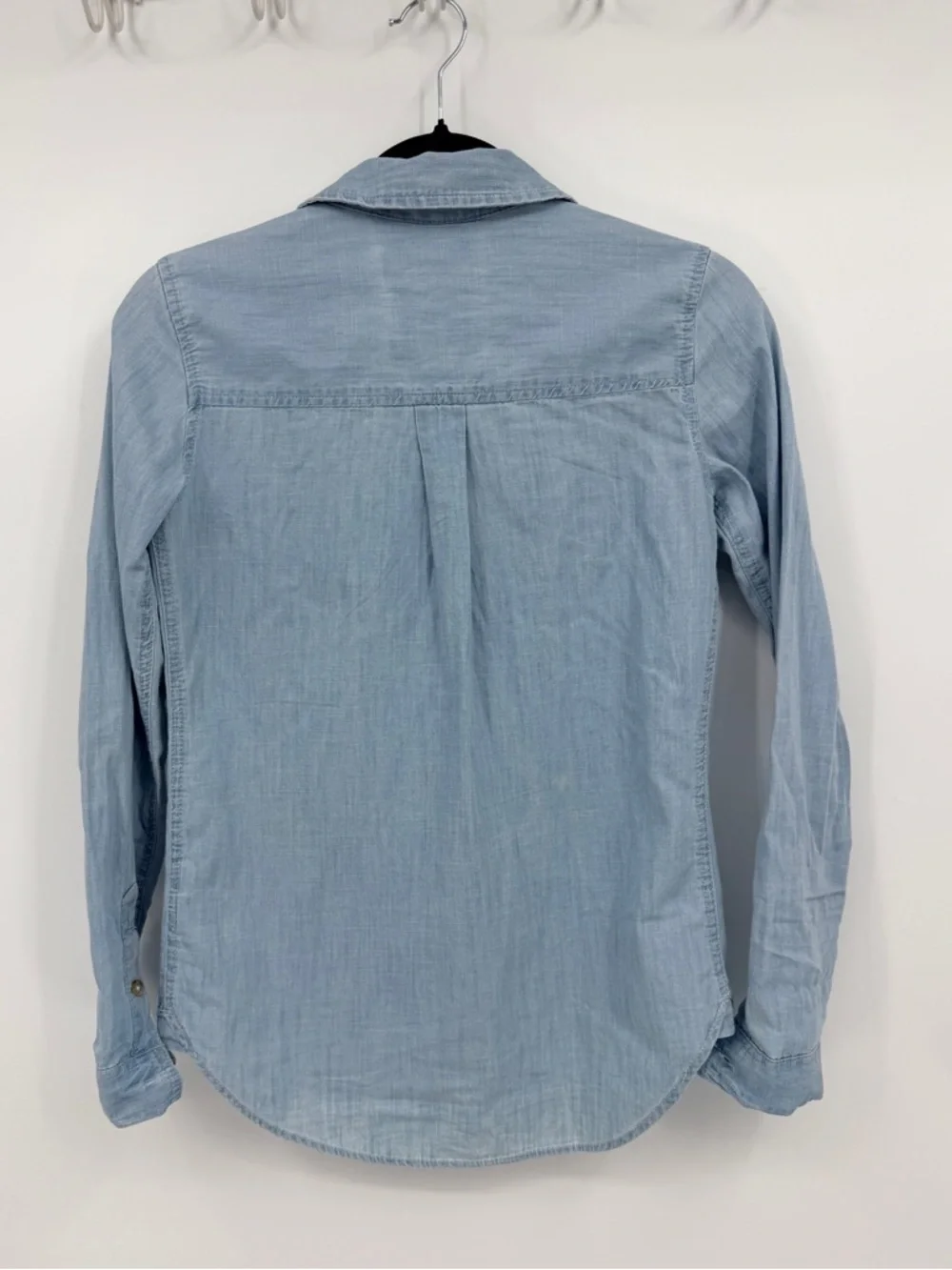 Perfect Shirt by Sole Society Chambray Button Down Rhinestone Collar XS